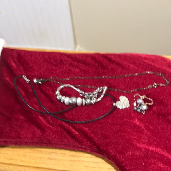 Pot Luck 1 - Picture 1 of 1